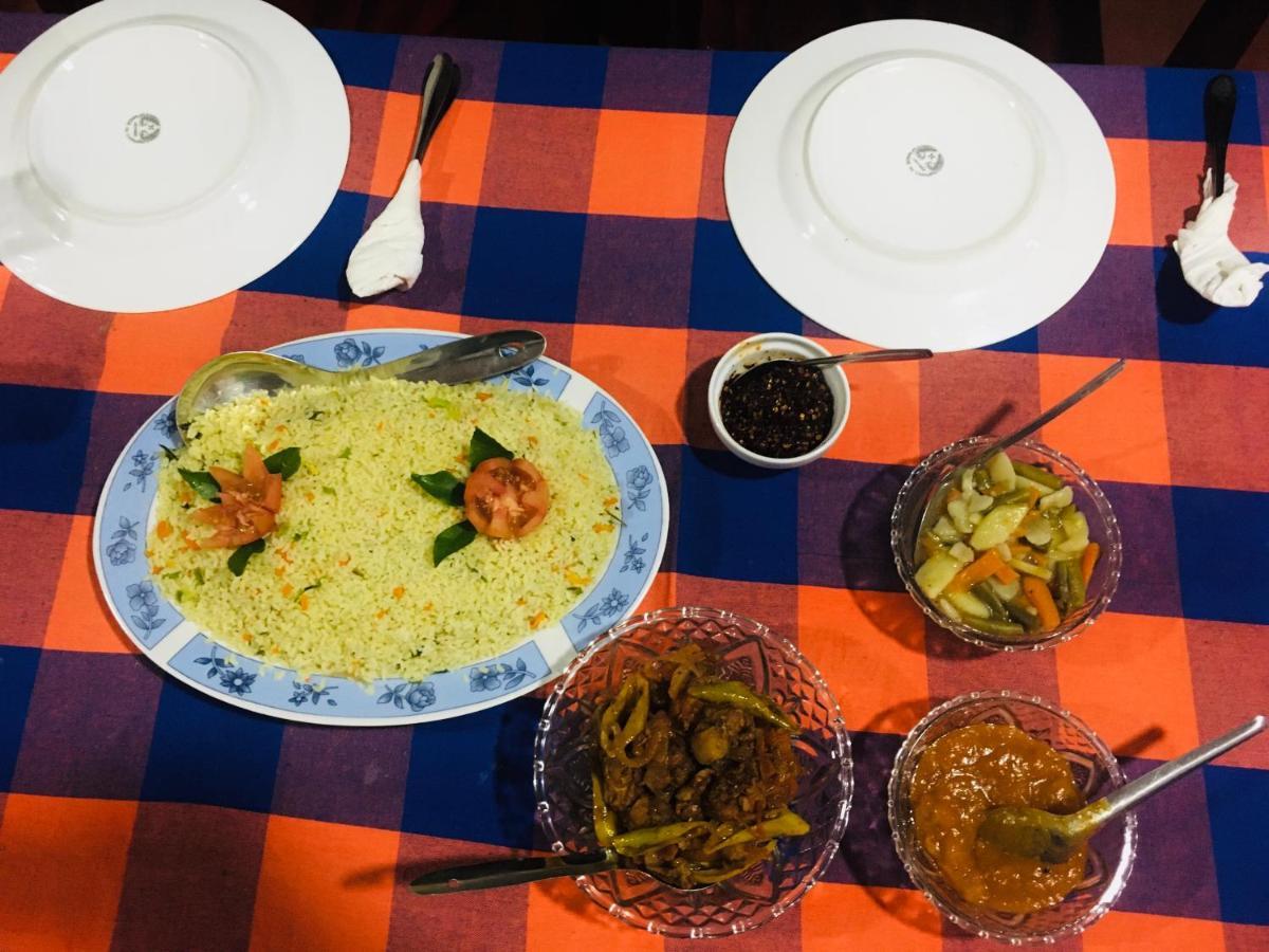 Punkalasa Tourist Lodge アヌラーダプラ エクステリア 写真