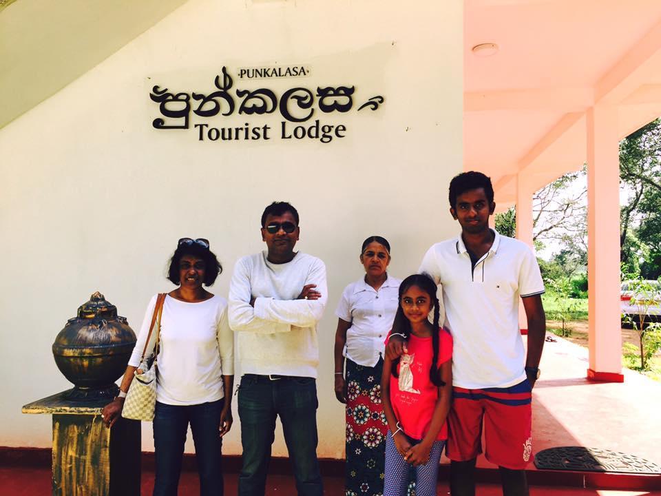Punkalasa Tourist Lodge アヌラーダプラ エクステリア 写真