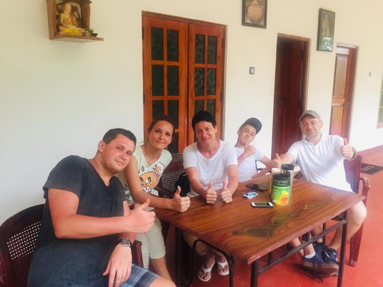 Punkalasa Tourist Lodge アヌラーダプラ エクステリア 写真